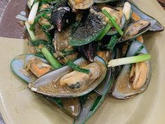 姜葱炒青口-贞姨美食·老字号海鲜大排档
