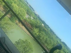 -上海佘山世茂艾美酒店