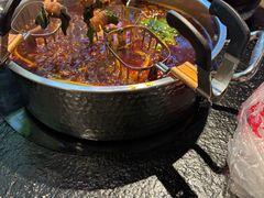 -鹿鸣山草本茶香火锅(园西路店)