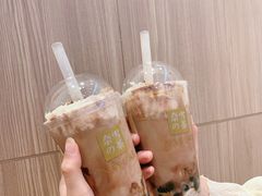 -奈雪的茶(湖滨银泰in77C区PRO店)