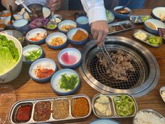 -明洞阿姨·韩式酱蟹烤肉·创意料理(三元桥店)