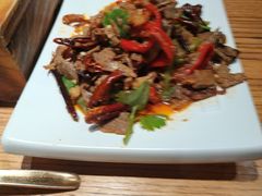 彝族手撕美人椒拌牛肉-云海肴·汽锅鸡·云南菜(高德置地店)
