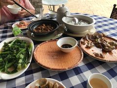 -钱大妈海鲜饭店(保利林语店)