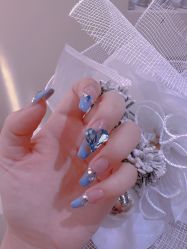 -花系美·美甲美睫精品店