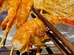 烤虾-路边摊小炉子烧烤