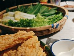 -尚尚仙·酸汤猪手·猪肚鸡火锅(华联万柳购物中心店)