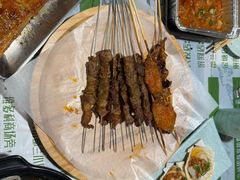 -寂寞的豆芽 烧烤酒场(丽景店)