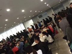 等位区-浦东图书馆读者餐厅