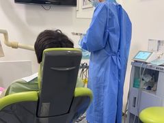 -岳辰齿科(浦东长泰店)