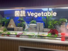 -四囍码头海鲜烧烤自助火锅(外滩南京东路悦荟广场店)