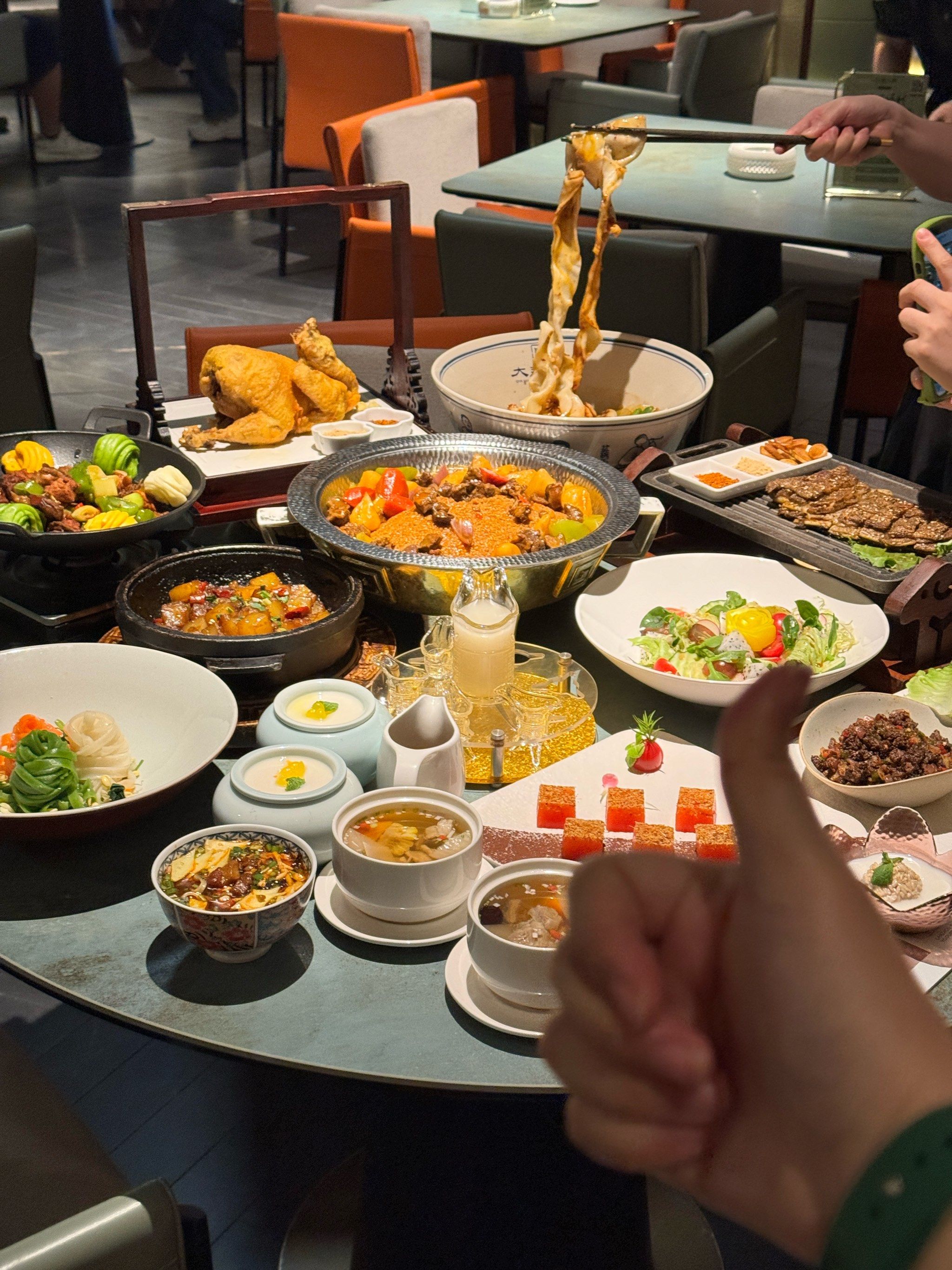 有朋自远方来,就来大秦小宴品陕菜赏秦风