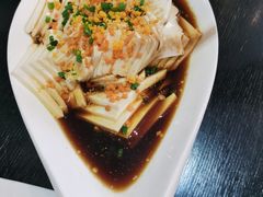 -河畔春天时尚餐厅