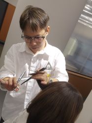 -P.R.O.salon 发哲