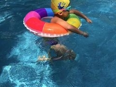 -戊辰亲子游泳俱乐部