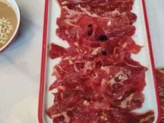 -毛辣果·贵州红酸汤牛肉火锅(西单店)