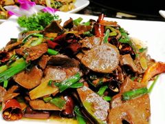 -菌海森林·非遗野生菌火锅(西山区滇池路摩根道店)