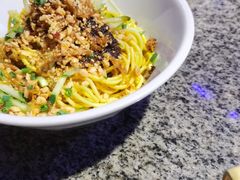 -蛙来哒(华隆步步高店)