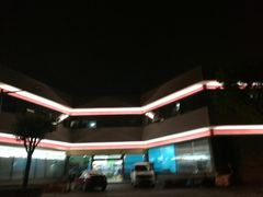 -农工商超市(临汾路店)