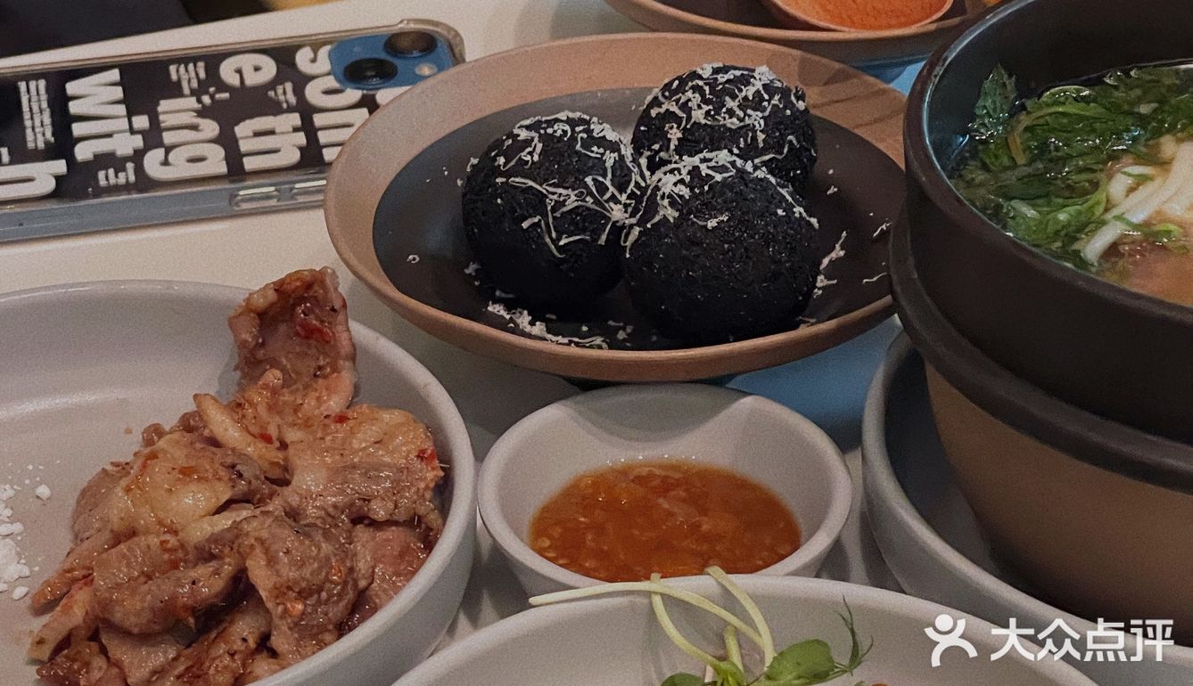 魔都探店丨Bloom旗下新店创意云南菜