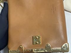 -聚云奢二手奢侈品黄金手表包包回收·中古店(中福城店)