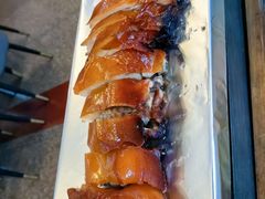 东方四更烤乳猪-阿龙海鲜农家乐·三亚老字号(海棠湾店)
