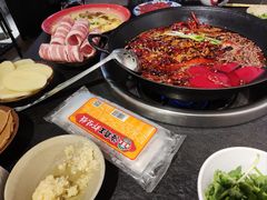 -四小区火锅·巷子里的重庆火锅(花照壁店)