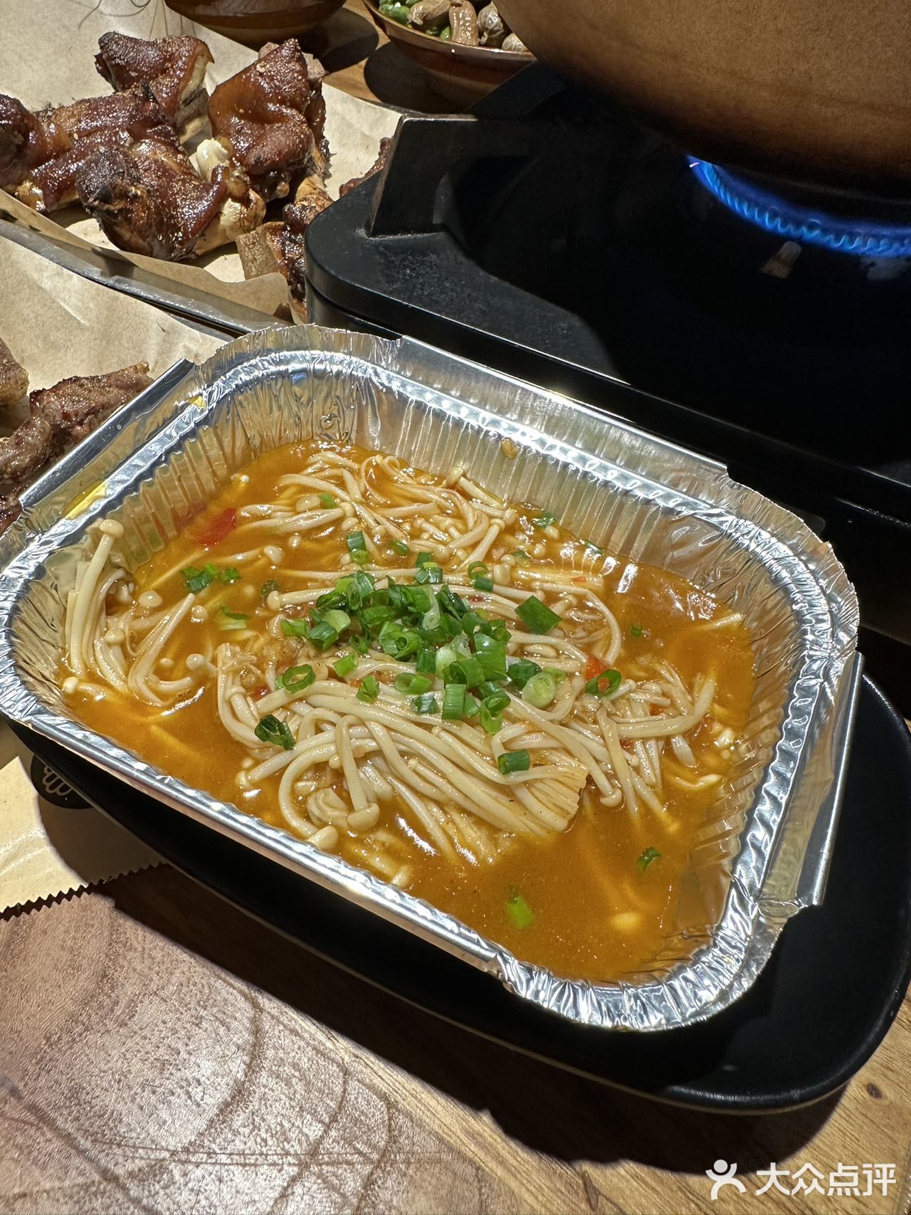 夜宵小酒馆走一个