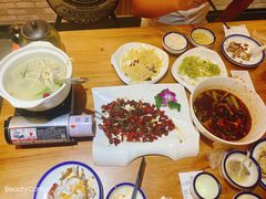 -巴蜀风情(西溪欢乐城店)