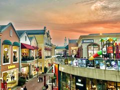 -王府井奥莱临潼小镇(临潼店)