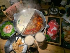 台式麻辣锅-湊湊火锅·茶憩(杭州湖滨银泰in77店)