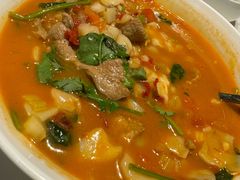 新疆汤面片-巴扎美食·新疆菜·西域歌舞表演餐厅(新疆大厦店)