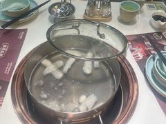 -洪氏嗨捞·猪肚鸡火锅(阳光天地店)