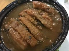 梅菜扣肉煲-淇沙湾渔村餐厅