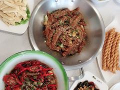 -张大师鸭爪爪特色干锅(南湖店)