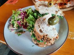 香草鸡肉牛油果三明治-COMMUNE幻师(五角场店)