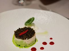 阿拉斯加帝王蟹肉牛油果塔塔-Da Ivo哒伊沃意大利魔镜餐厅(外滩12号店)