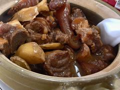 红焖猪脚-东江客家情食府