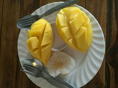 -芒果糯米饭摊子