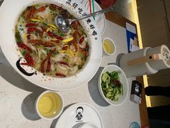-江渔儿酸菜鱼(奥园广场金发购物中心店)