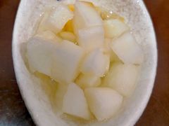 自制酸萝卜-佳面馆·竹升云吞面·爽鱼皮·牛腩面(易发店)