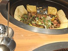 -咱屯子铁锅炖直营店(保利店)