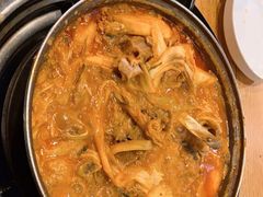 土豆排骨火锅-喇喇排骨火锅·传统韩式脊骨汤(望京西园总店)