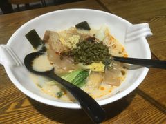 -麻小劲菌汤麻辣烫(体育西路店)