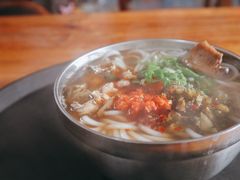 -齐记土鸡米线