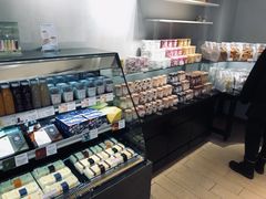 零售区-好利来(飞跃路店)