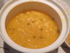 -阿瓦山寨·湘菜现炒·剁椒鱼头王(咸阳总店)