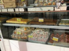 面包甜点陈列柜-鲍师傅糕点(西站店)