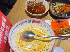 -怪噜范·老贵阳街头名小吃(鸿通城店)