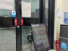 -美联众合动物医院·内科·皮肤科·外科(古城分院)