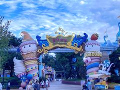 -七彩云南欢乐世界